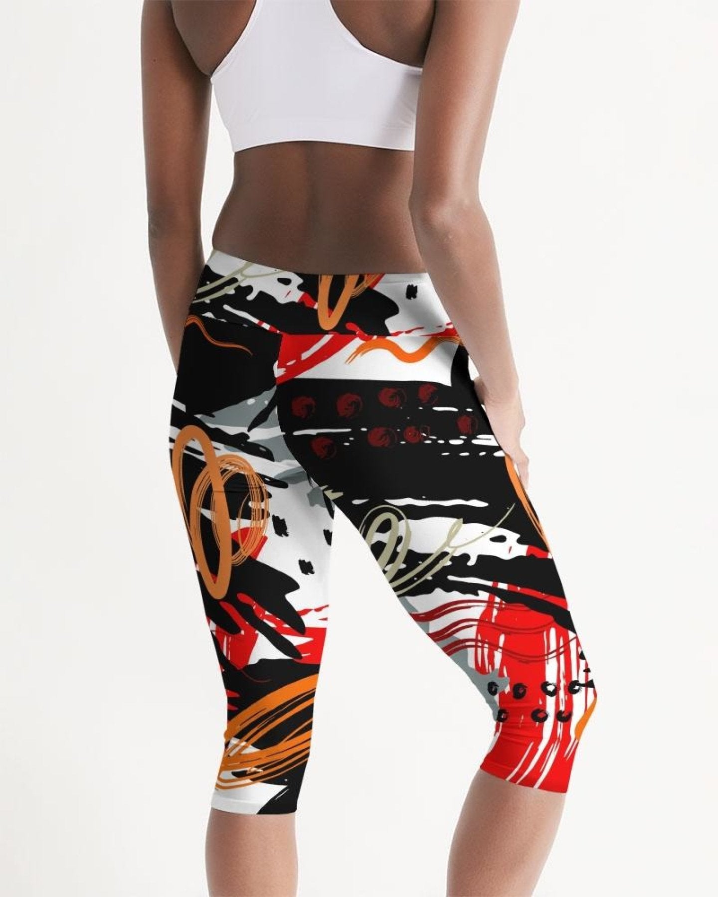 Womens Mid-rise Capri Leggings - Black Red Gray Abstract Pattern