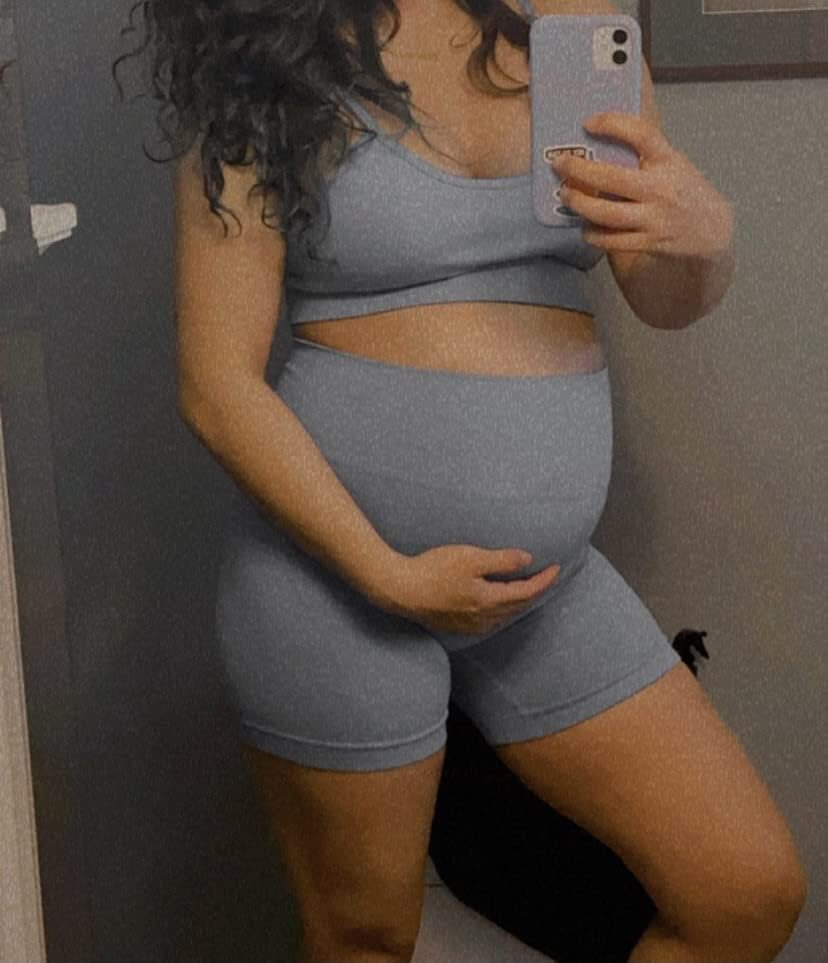 Women Seamless Yoga Set 2 Piece Workout Sport Bra with High Waist Shorts Legging Outfit Tracksuit.